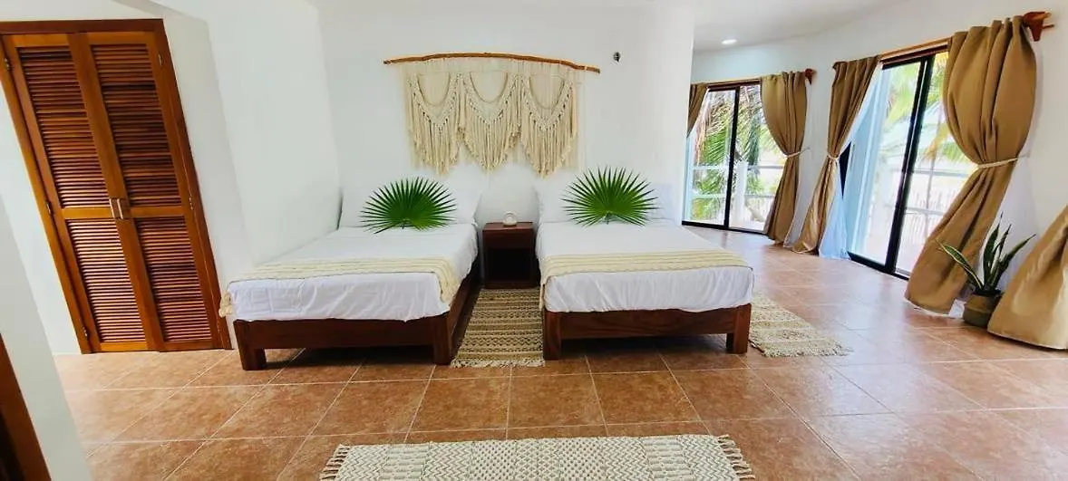Casa Itzayana Costa Maya El Placer Mexico