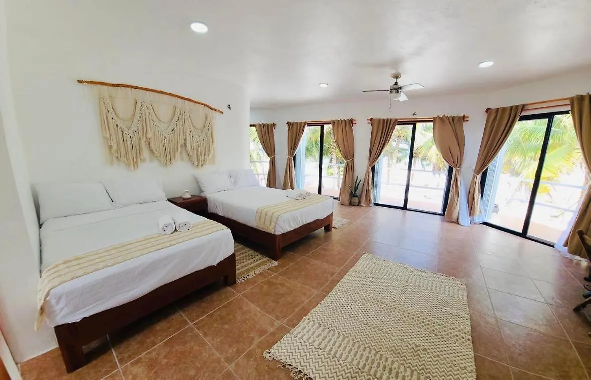 Casa Itzayana Costa Maya El Placer
